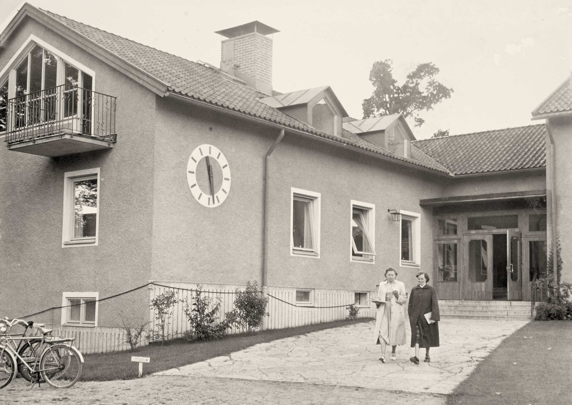 Historic photograph of Botvidsgården at Stora Sköndal